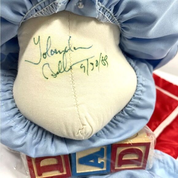 Vintage 1988 Yolanda Bello Picture Perfect Babies ~ AMANDA Porcelain Doll Signed - Picture 5 of 7